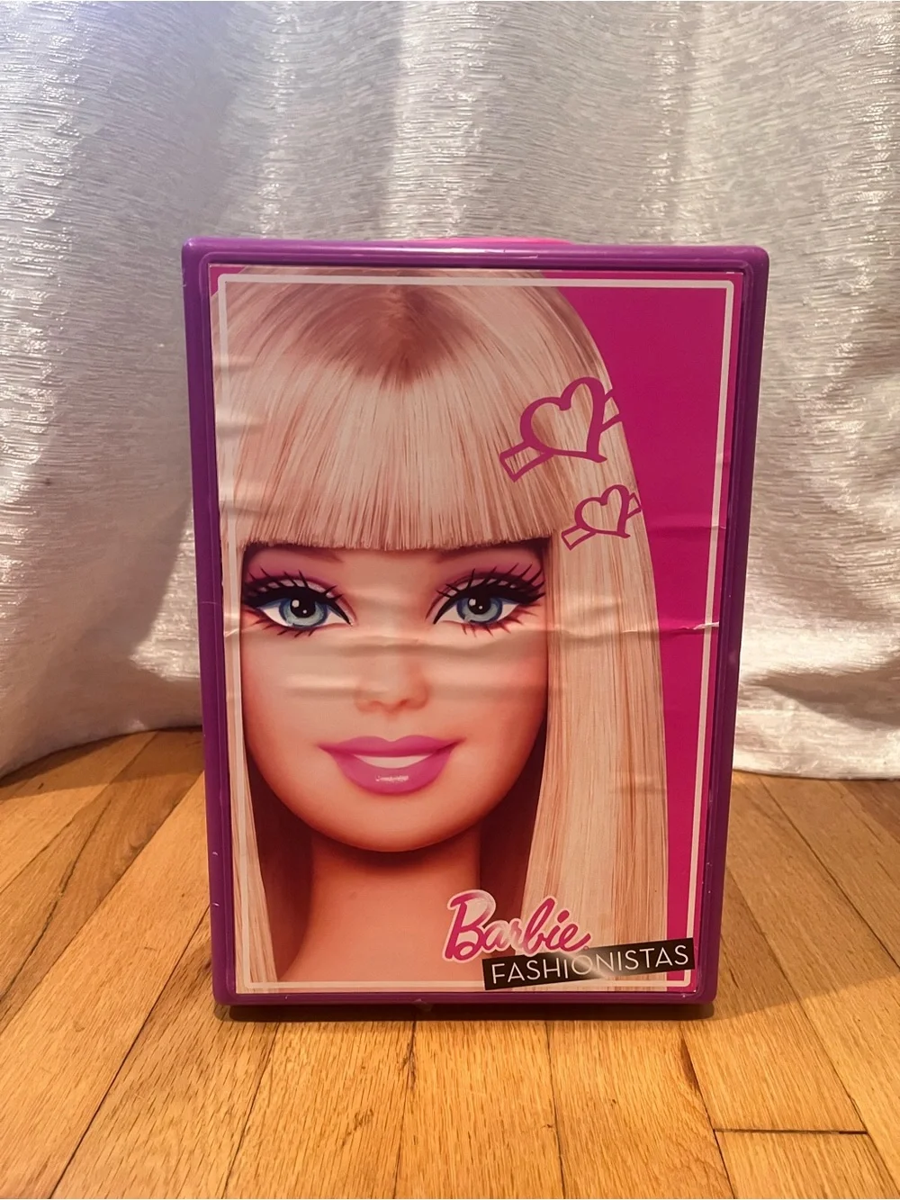 Barbie Fashionistas Fashion Wardrobe – Portable Carrying Case & Wardrobe Playset